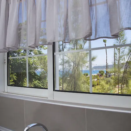 Elenis Philoxenia * Иксиа