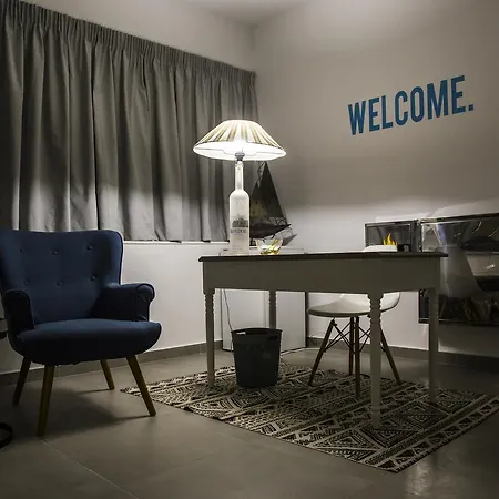 Elenis Philoxenia Apartman *