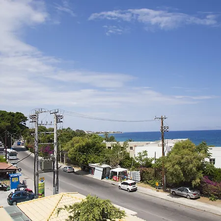 Elenis Philoxenia Daire *